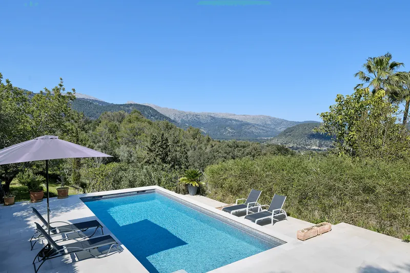 Terraced house with pool, garden, and mountain views in Campanet — photo 3