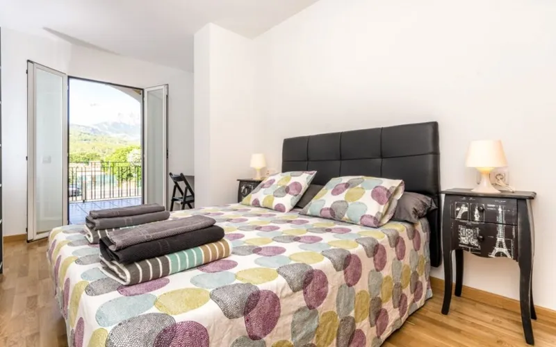 Nice apartment with large terrace, parking space and lift — photo 8