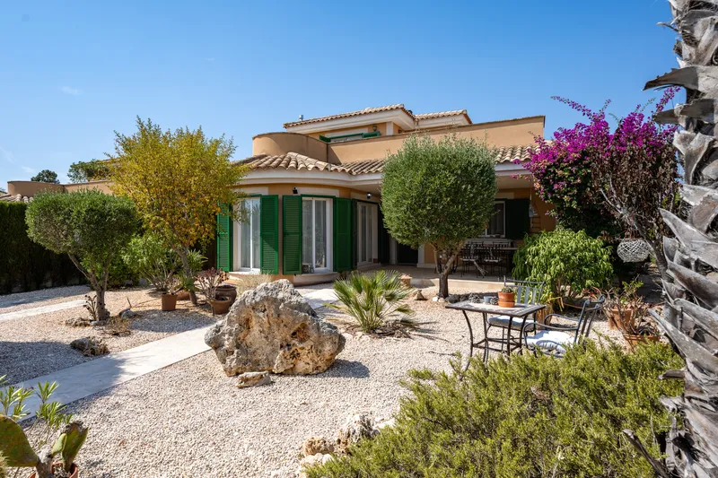 Chalet in a quiet residential area near the beach and nature of Cala Murada — photo 1