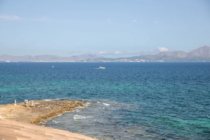 Exclusive duplex penthouse facing the sea with private pool in Can Picafort — photo 6