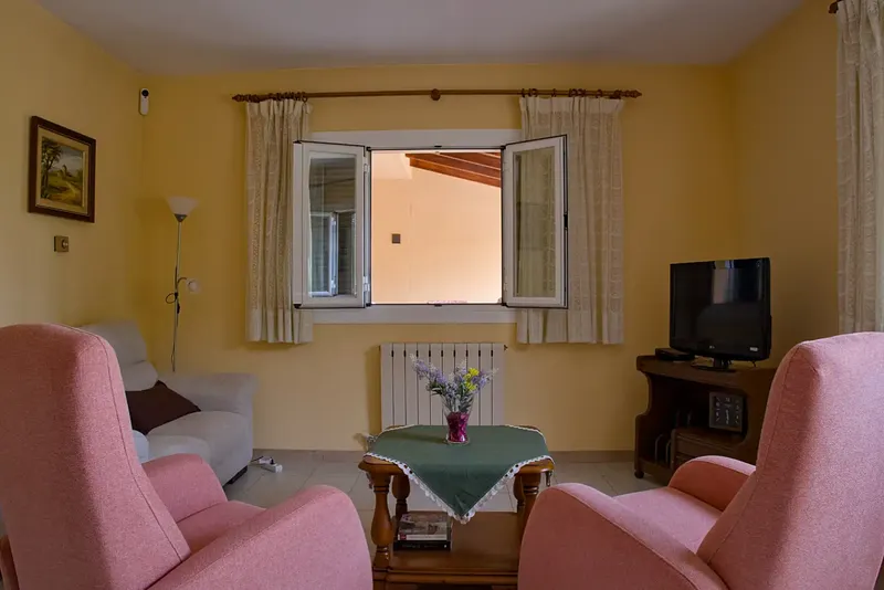 Bright semi-detached chalet in Son Servera — photo 4