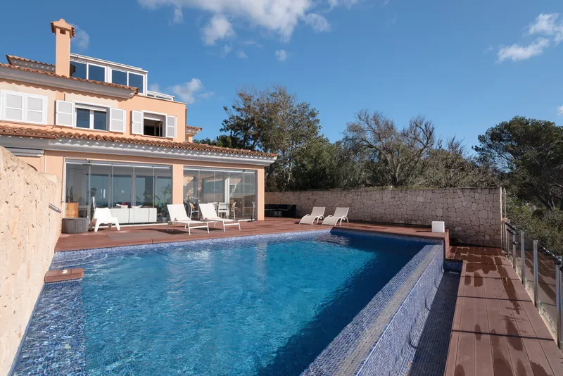 Fabulous villa overlooking the sea, urbanization Puig de Rós, Mallorca. — photo 2