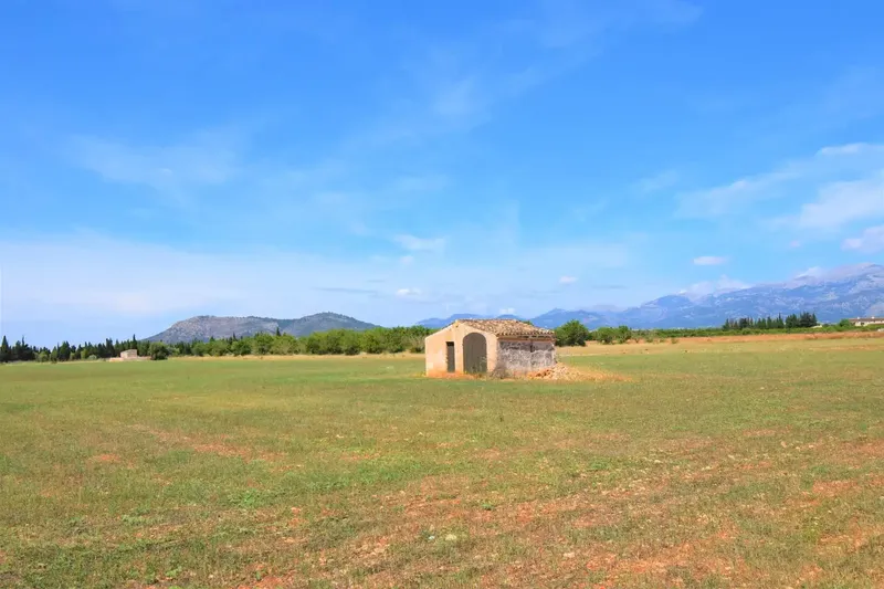 Rustic finca with wonderful views of the Serra de Tramuntana in the municipality of Llubí — photo 3