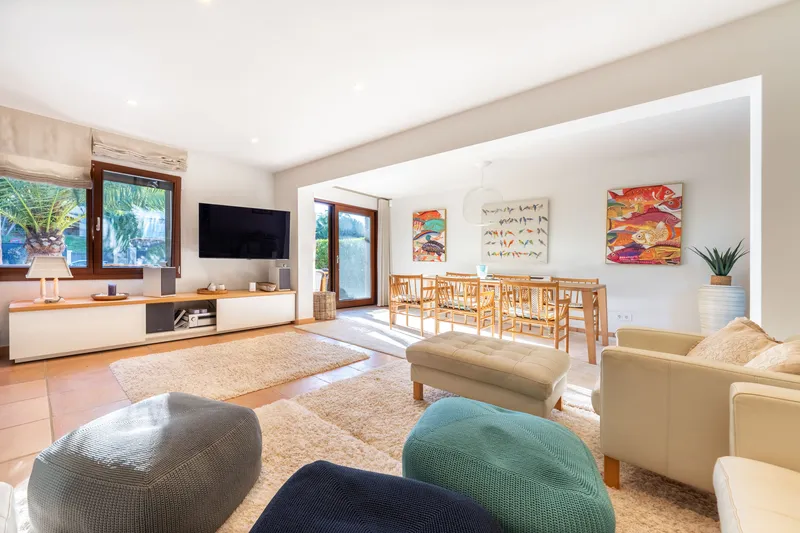 Charming villa with garden and pool in a sought-after location — photo 6