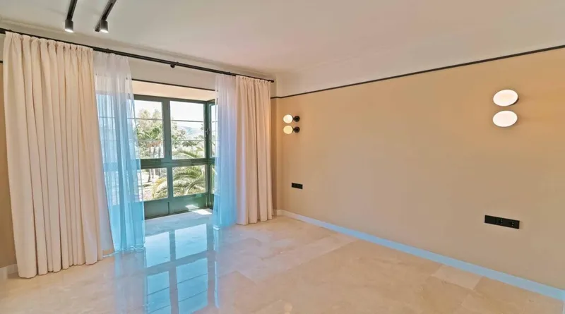 Fully Renovated Townhouse with Private Garden in a Gated Community, Santa Ponsa — photo 3
