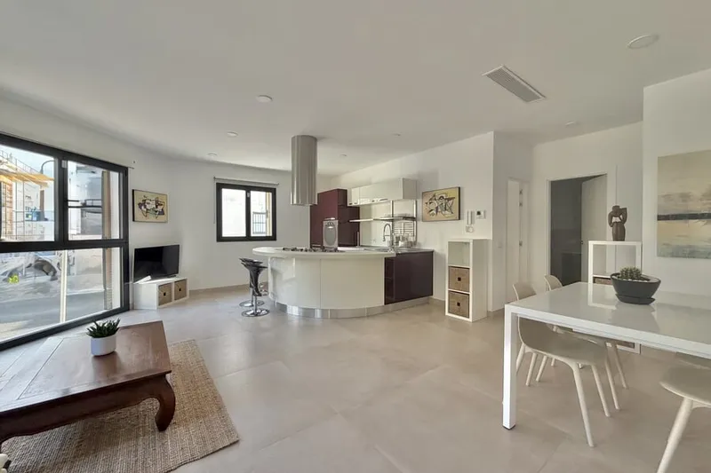 Charming townhouse with patio in Molinar — photo 1