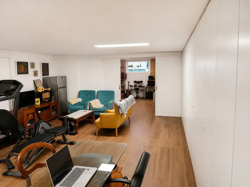 Almost new semi-detached chalet 4 bedrooms private pool and garage. School area (Son Peretó-La Vileta) — photo 11