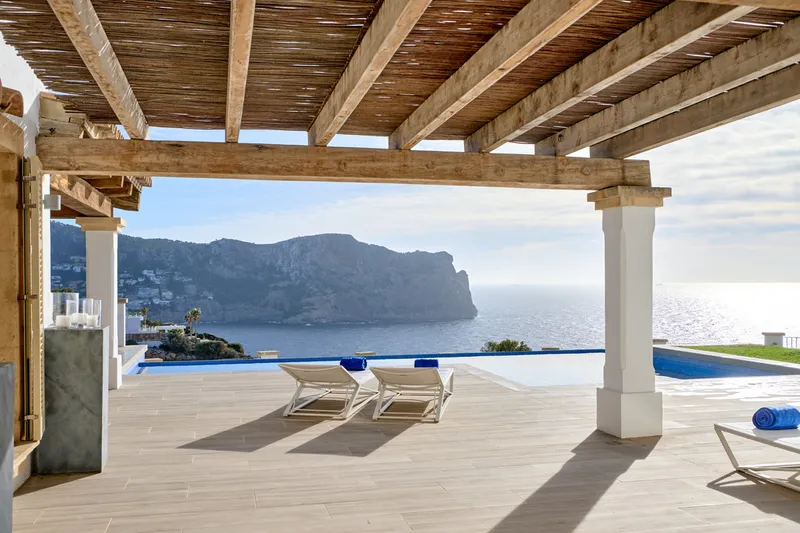Long-term rental: Dream villa with sea views - Marcel Remus Real Estate — photo 3