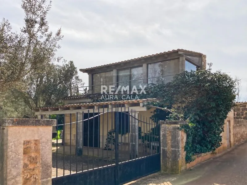Detached Villa — photo 1