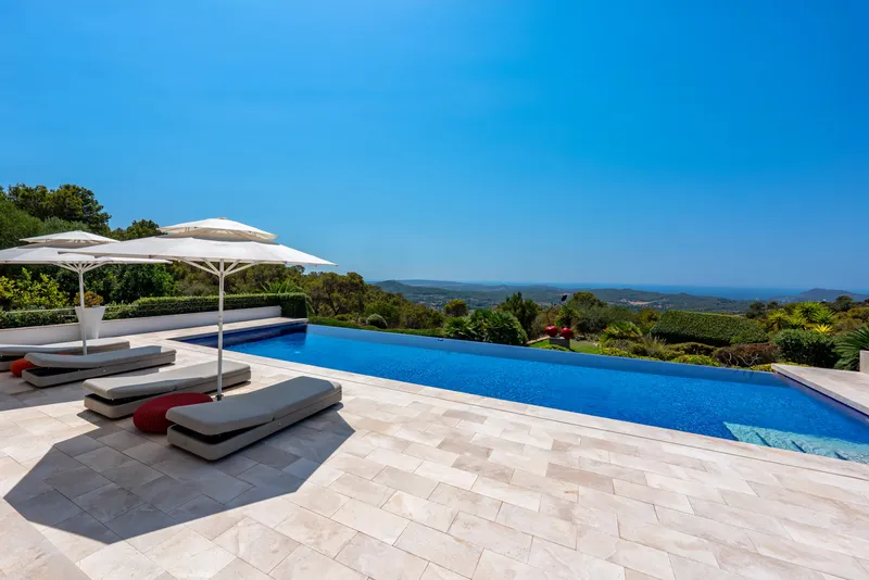 Southwest-facing villa ensemble: peace, privacy and stunning sea and panoramic views — photo 3