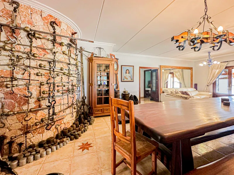 Spectacular finca with large plot, pool and exclusive ... — photo 11