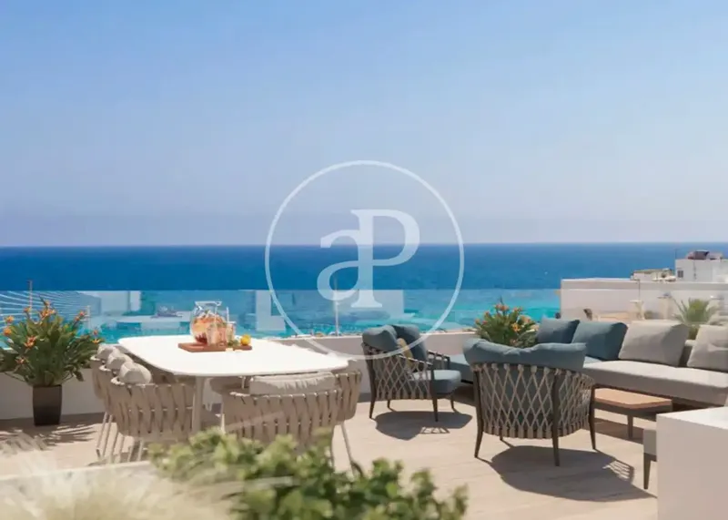 Penthouse with Pool, Sea Views and Parking — photo 7