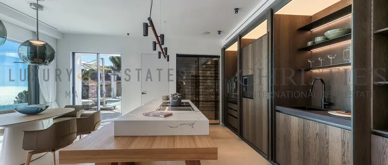 Modern Mediterranean luxury villa in Puerto de Andratx with sea views — photo 7