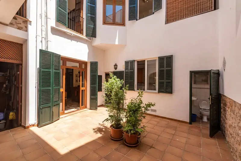 Charming Mallorcan townhouse in Sóller with views of the cathedral and mountains, just a few minutes' walk from — photo 5