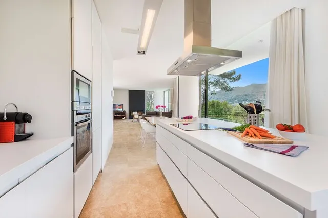 Modern villa with holiday license for sale in Puerto Pollensa, North Mallorca — photo 3