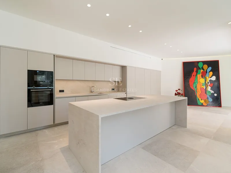 Modern Villa for Sale in Camp de Mar — photo 10