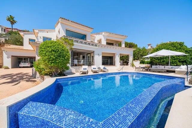 Modern luxury villa with unparalleled views for sale in Santa Ponsa, Southwest Mallorca — photo 1