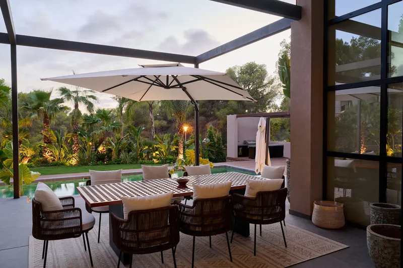 Spectacular luxury villa in Mexican style with wonderful garden - Marcel Remus Real Estate — photo 4