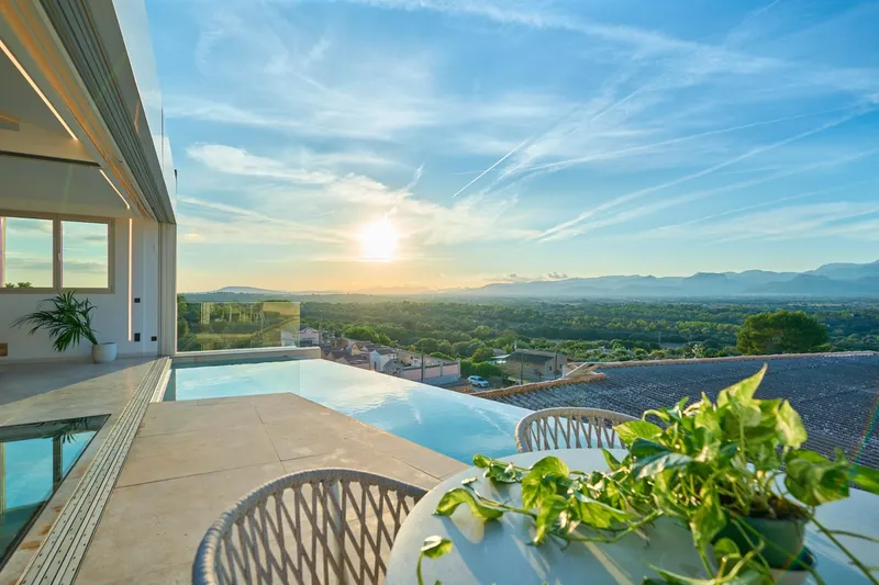 Modern and bright luxury 4-bedroom villa in Costitx — photo 5