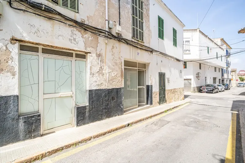 We exclusively present this interesting property located in Felanitx, with approximately 317 m² built on a plot of 207 m². — photo 4