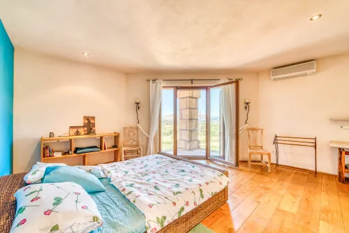 Alcudia: High-quality, large finca with sea views, pool, tennis court and holiday rental license in Alcudia — photo 10