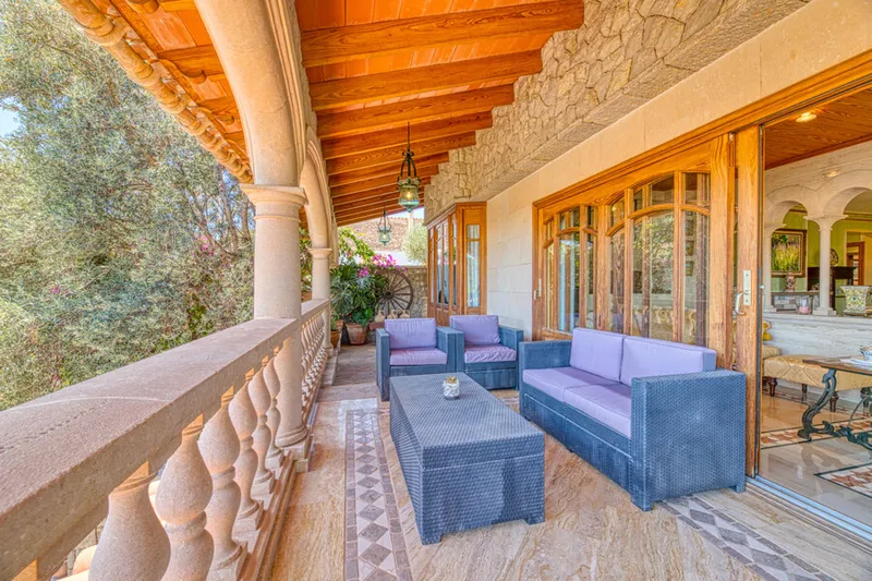Elegant Five-Bedroom Villa with Courtyard Pool in Es Capdella — photo 7