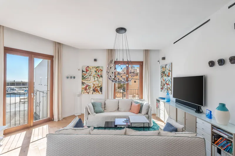 Casa de lujo con vistas al mar en venta en Molinar con terraza, piscina, ascensor y aparcamiento — photo 7