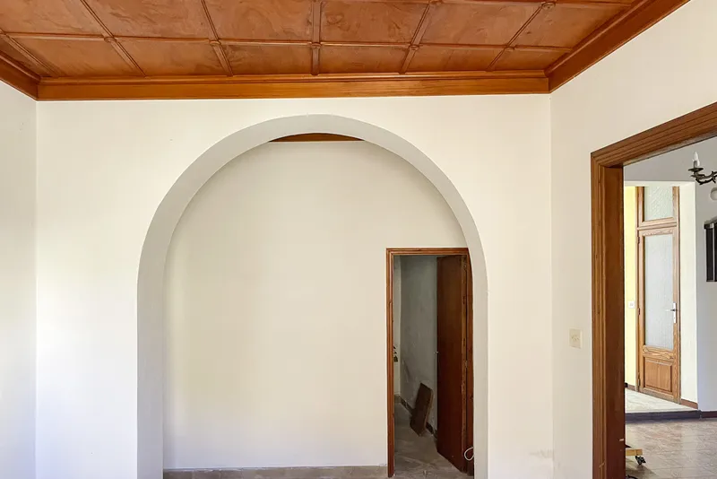 Renovation Project – Three Townhouses with Versatile Potential, Central Location and Views — photo 4