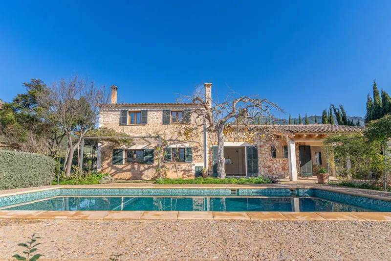 Detached stone built house with pool in Sóller — photo 1