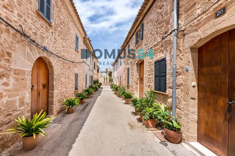 commercial in Alcudia — photo 9