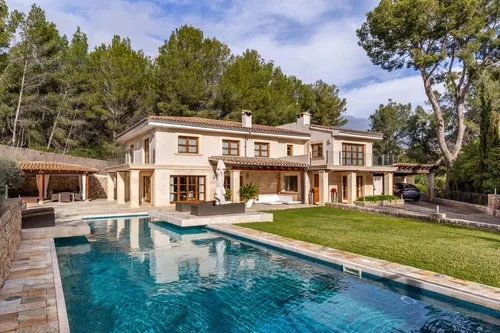Luxury villa with full privacy in Son Vida — photo 1