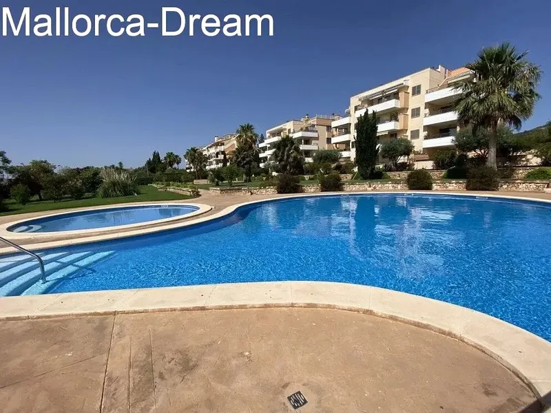 Cala Millor: 3 bedroom flat with 2 bathrooms, pool, underground parking, cellar room, air conditioning, gas central heating — photo 3