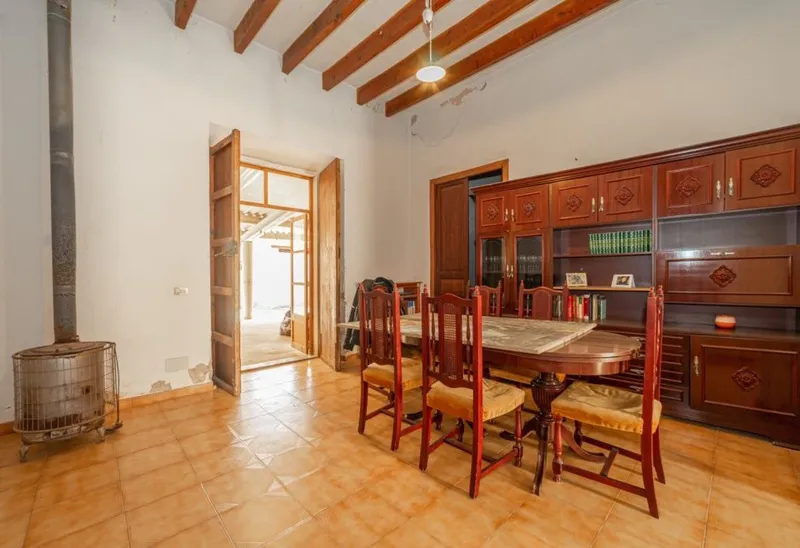 Townhouse with renovation project in Es Llombards — photo 7