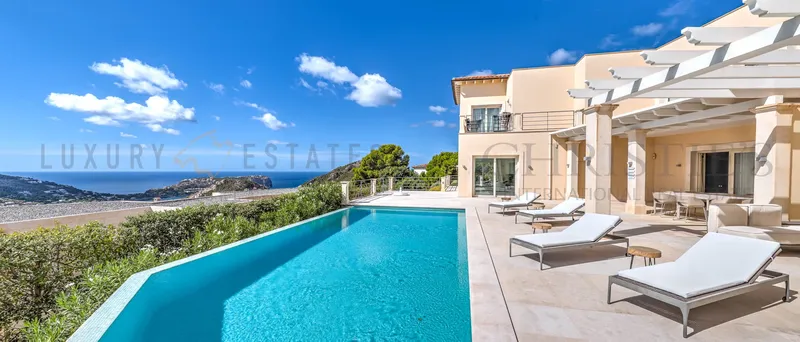 Modern Mediterranean villa in Port Andratx with panoramic sea views — photo 1