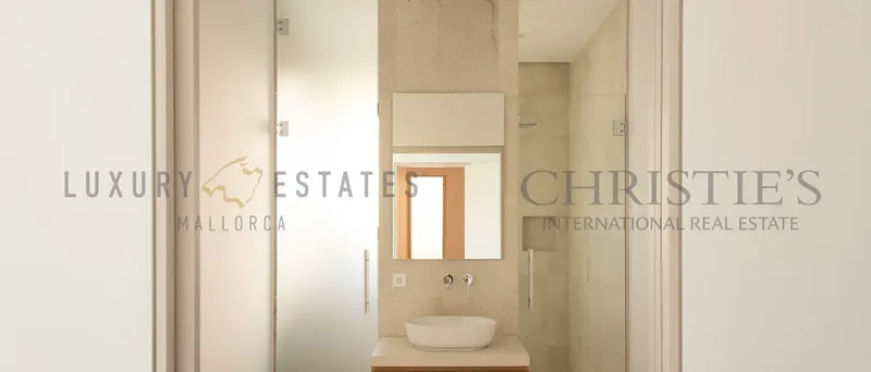 Modern new villa in Costa d'en Blanes with beautiful sea views — photo 11