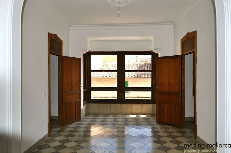 House in Sant Joan with preliminary project for urban hotel — photo 6