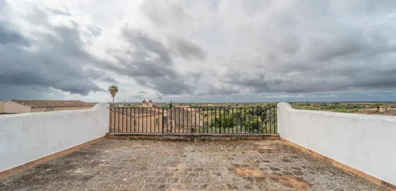 Furnished apartment with rooftop terrace and views in Es Llombards — photo 1