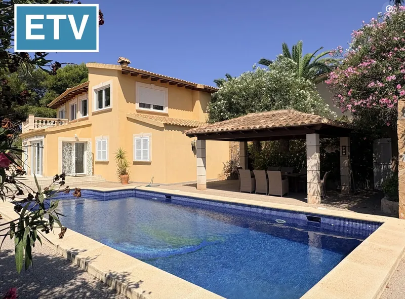 Mediterranean-style detached house with sea views and holiday rental licence in Cala Pi — photo 8