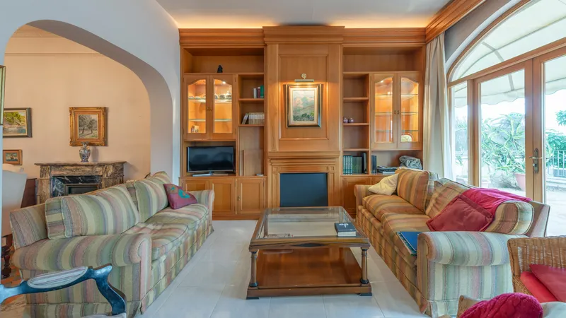 Investment! House in Cala Nova, first line with magnificent harbor and sea views — photo 3
