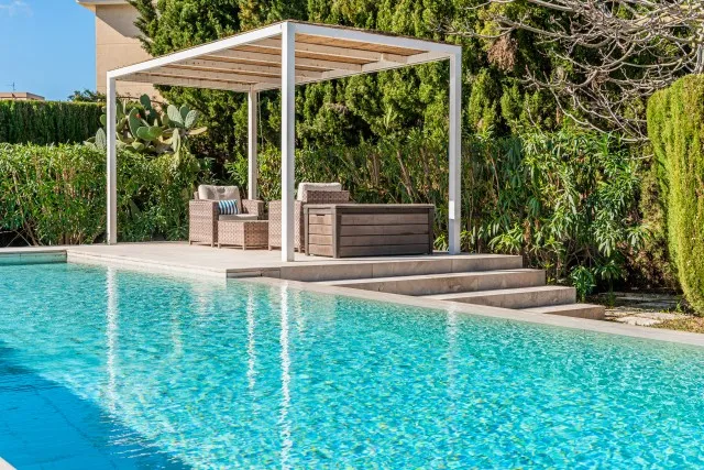 Stunning family villa just steps from the sea for sale in Puerto Pollensa, North Mallorca — photo 1