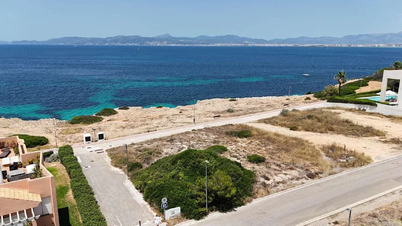 Developable Plot on the Front Line in Son Veri — photo 4