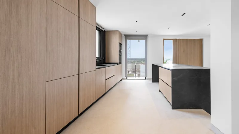 Modern villa for sale in Santa Ponsa with panoramic and sea views — photo 2