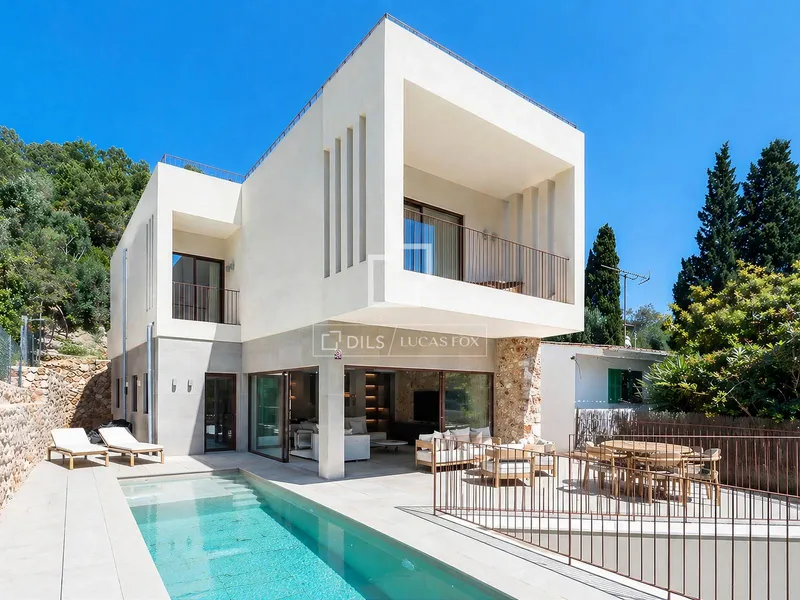 House / villa of 321m² for sale in North Mallorca — photo 1