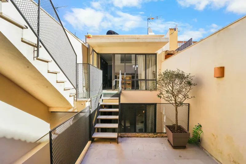 Elegant townhouse with roof terrace and views of the Castell de Capdepera — photo 1