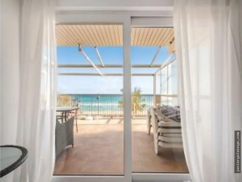 Apartment rental on the seafront promenade — photo 3