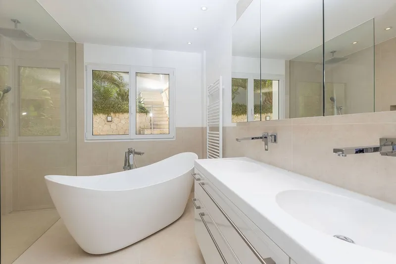 Luxury Villa with Sea Views for Sale in Costa d'en Blanes — photo 10