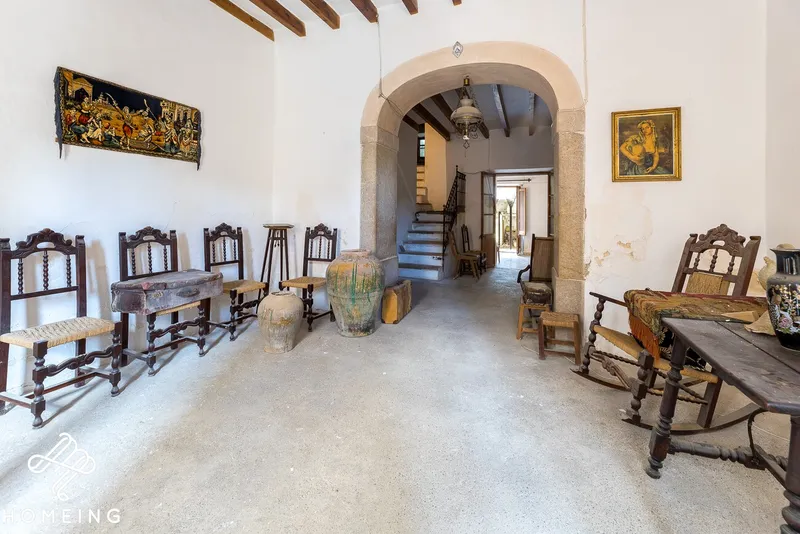 Large village house from 1850 in Costitx with huge garden — photo 1