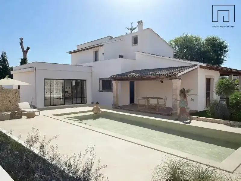 Mediterranean-style detached house with license to build a pool — photo 7