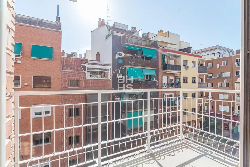 Flat for sale in Ciudad Jardín — photo 5