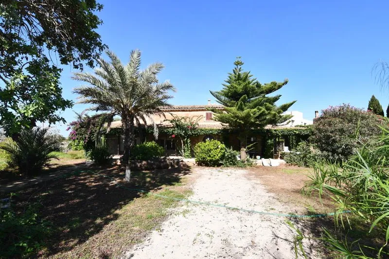 Country house to reform about 500 meters from Santanyi — photo 1